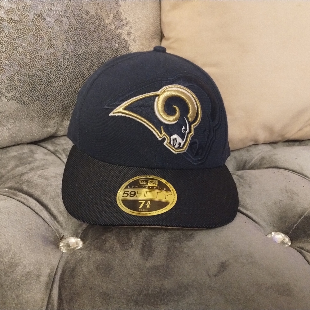 Los Angeles Rams Hat, Size 7 ⅝